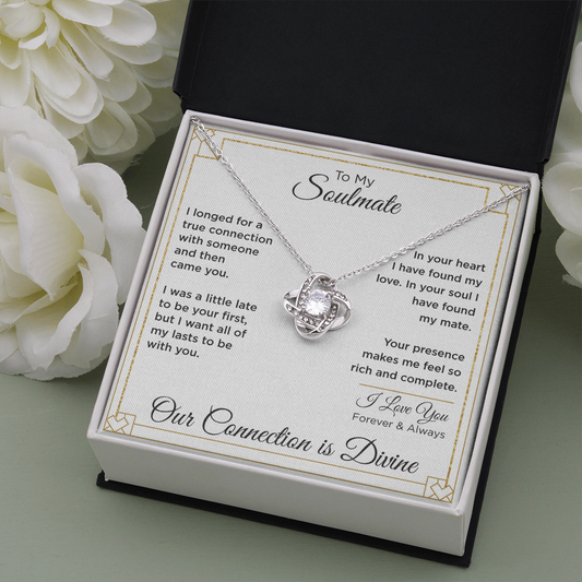 To My Soulmate Love Knot Necklace - White & Gold Card